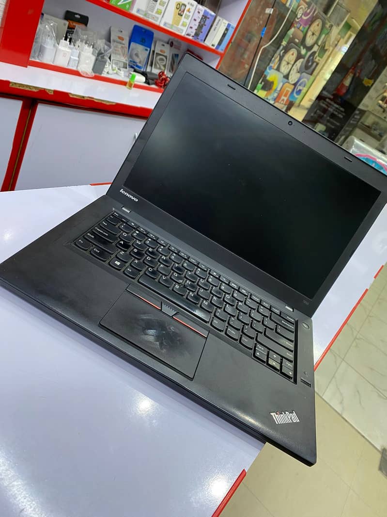 Laptop Lenovo Thinkpaid Core i5 5th gen specs 8/128gb urgetn sale 6