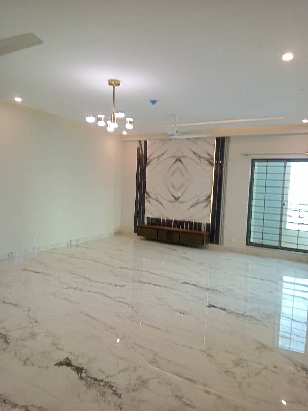 3 Bed Apartment Available for Sale in Askari 11 Lahore 16