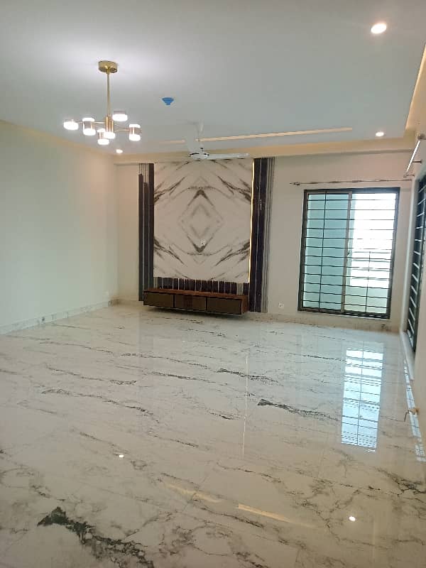 3 Bed Apartment Available for Sale in Askari 11 Lahore 17