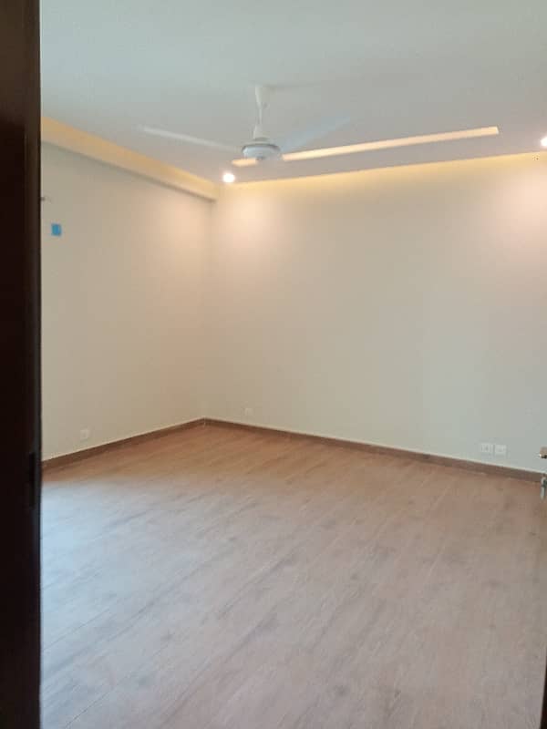 3 Bed Apartment Available for Sale in Askari 11 Lahore 19