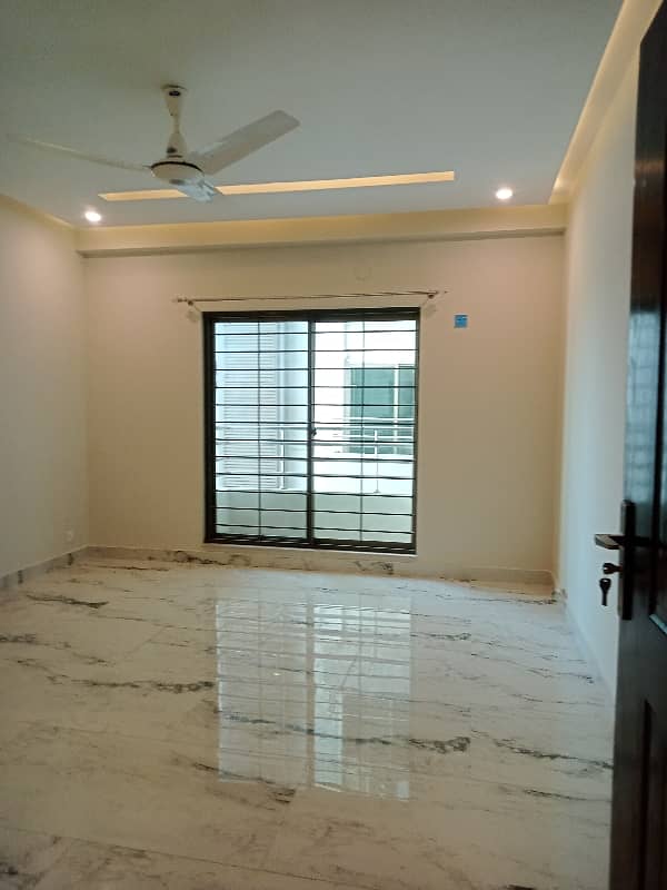 3 Bed Apartment Available for Sale in Askari 11 Lahore 21