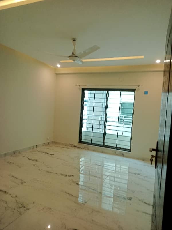 3 Bed Apartment Available for Sale in Askari 11 Lahore 26