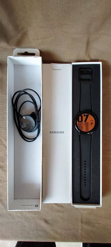 Samsung watch 4 Original Same as New 3