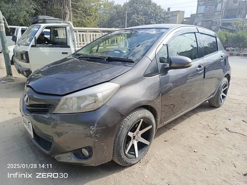 Toyota Vitz 2014 6