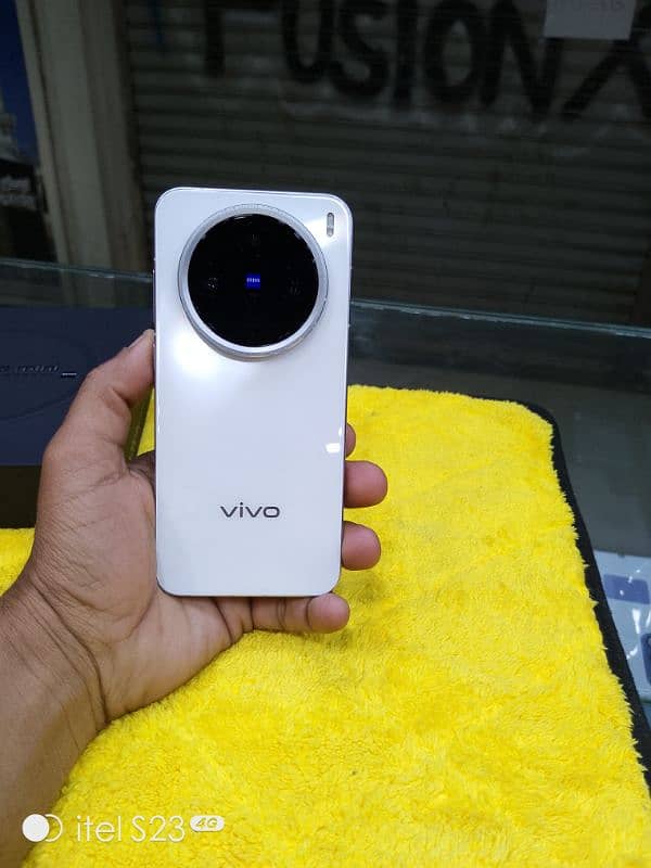 VIVO X200 Pro Mini Flagship in Cheap Price and Best Specs 1