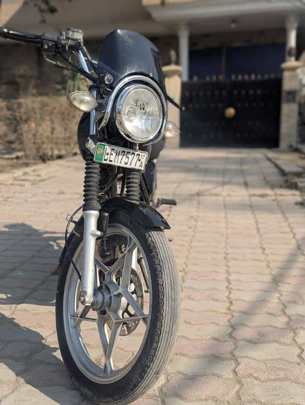 suzuki GS special Edition 150 2