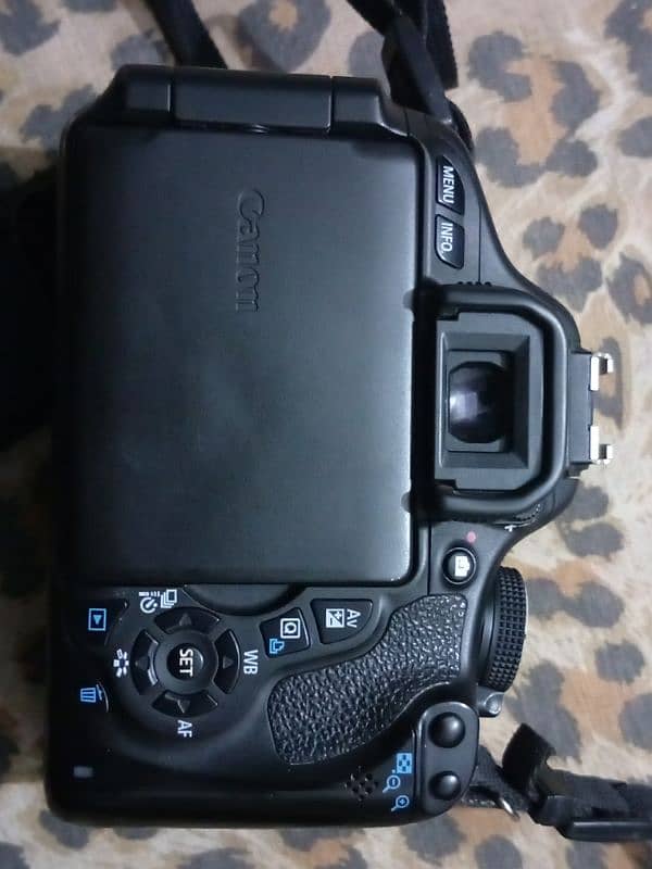 600d Canon DSLR with 18/55 /lense 6