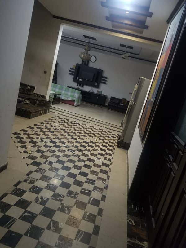 10 Marla Slightly Used Upper Portion Is Available For Rent On Top Location Of PIA Society Lahore 3