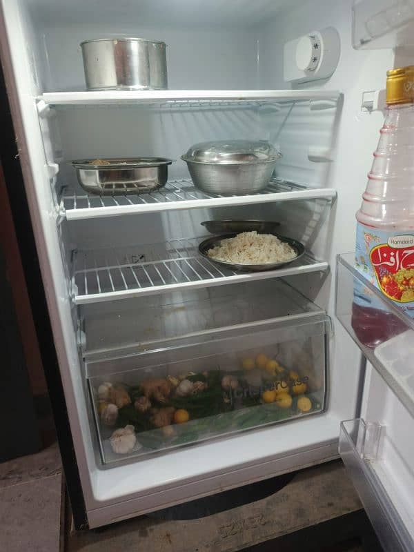 Dawlance Medium Fridge for Sale 2