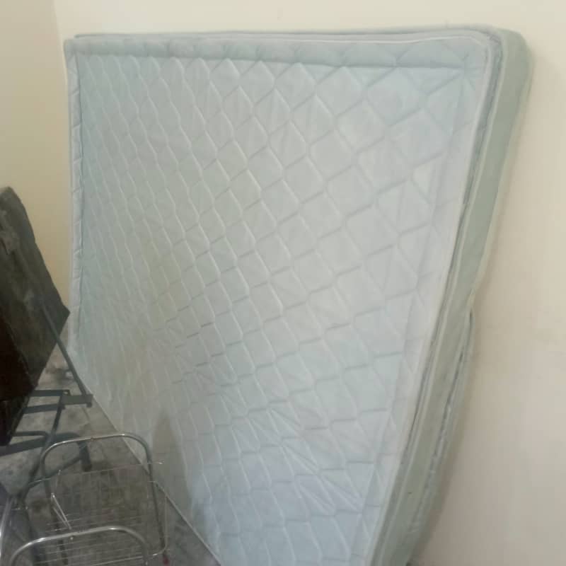 Mattress 0