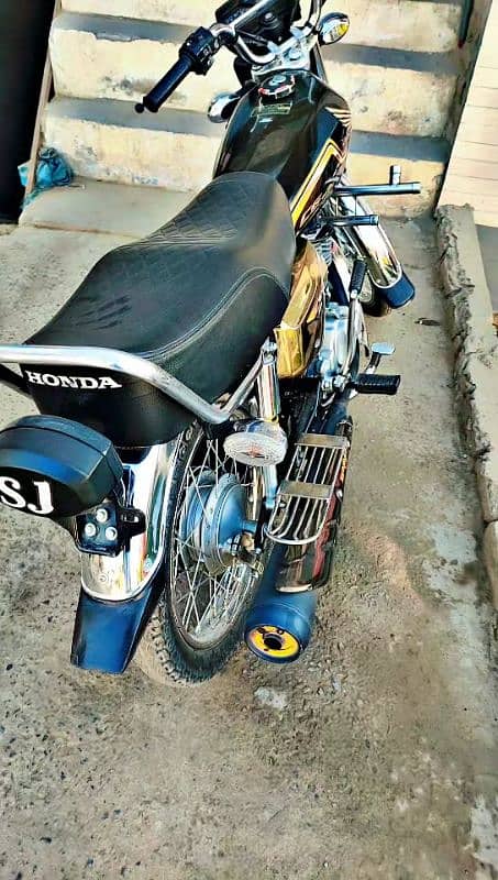 HONDA CG 125 SPECIAL EDITION 1