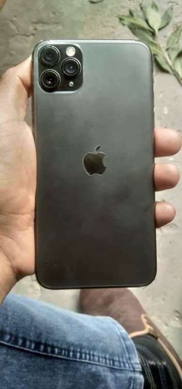 iphone 11 prmax 256gb for sale urgent need cash 3