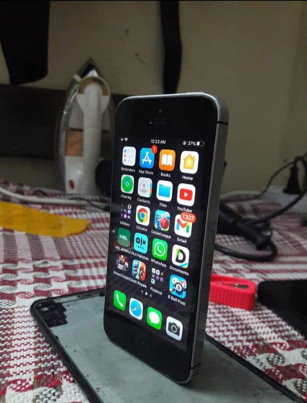 iphone 5 se 32 gb 0