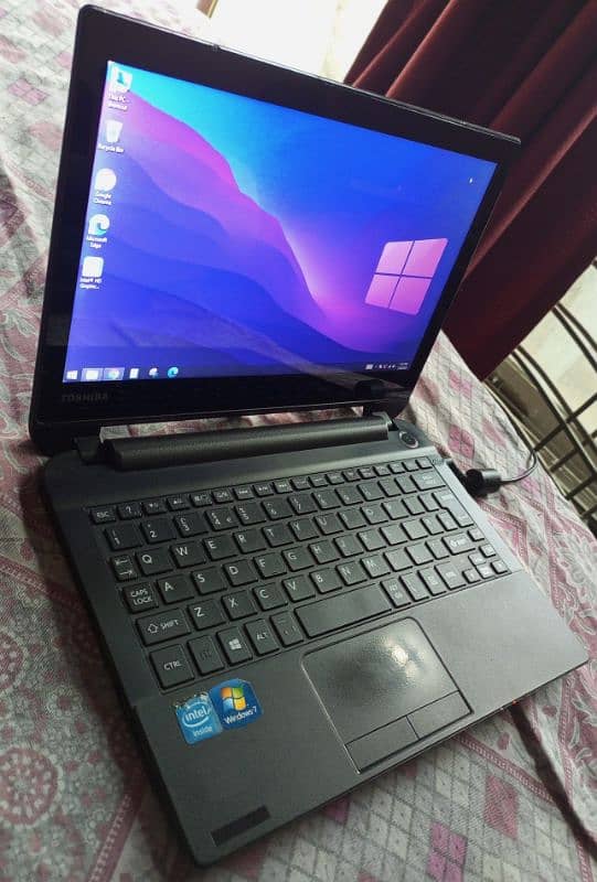 Toshiba laptop touch screen 1