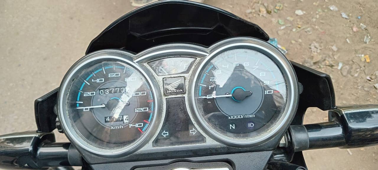 honda cb150f for sale in excellent condition 2