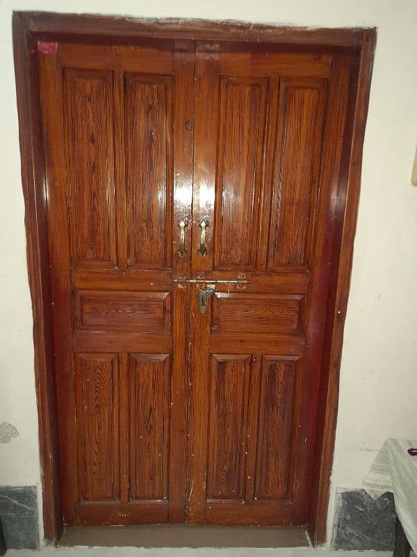 wooden door ( 3 for room 1 for bath ) 1