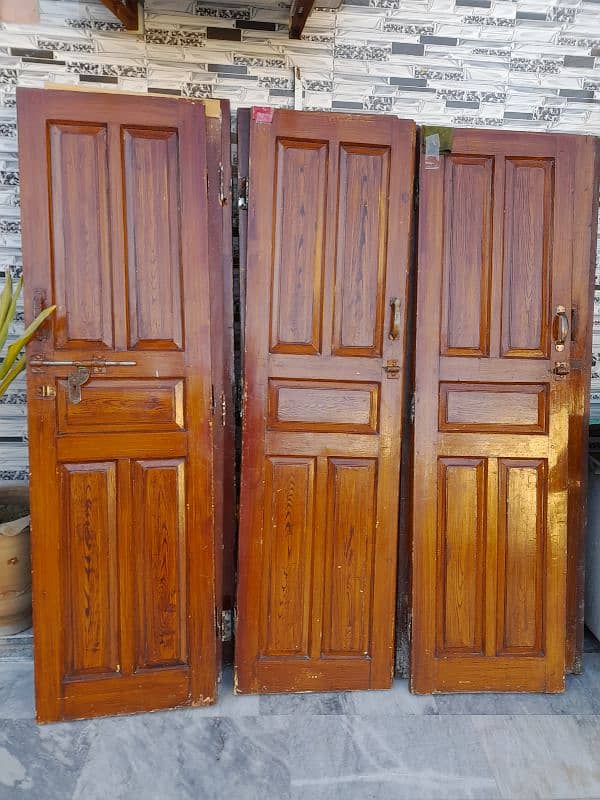 wooden door ( 3 for room 1 for bath ) 3