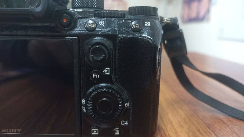 sony a7 3 Full frmae Camera urgently Sale shutter Count 2 Lac + 3