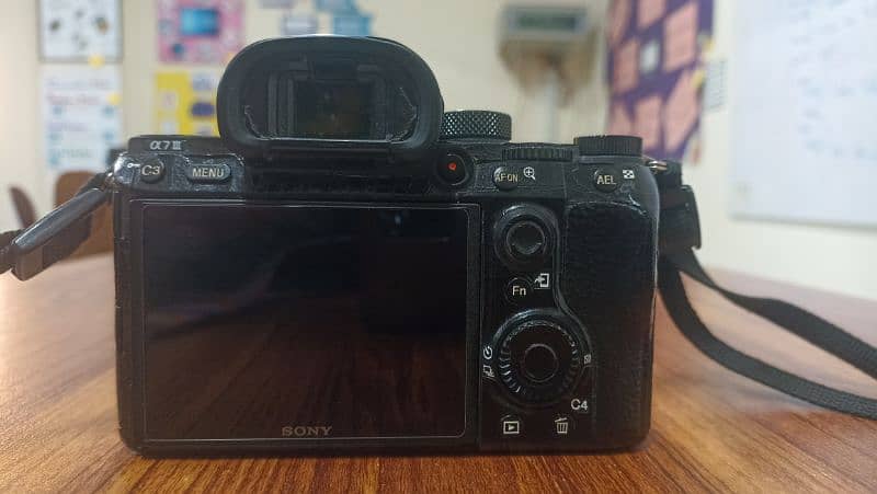 sony a7 3 Full frmae Camera urgently Sale shutter Count 2 Lac + 4