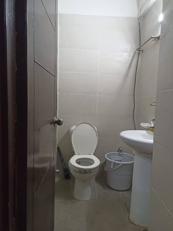 E11 daily basis furnished flat available for rent 6