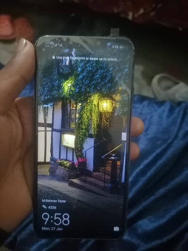 Huawei nova 3i 4/128 whatsapp no 03177088427 4