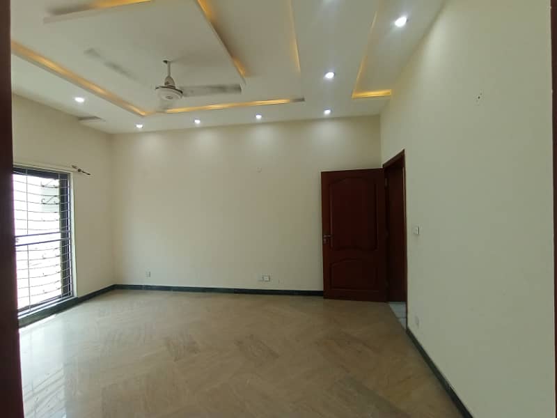 1 Kanal Upper Portion For Rent In DHA Phase 2 Near Park, Mosque & Commercial 2