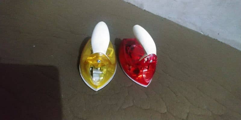 imported mini iron for kids and normal use set of 2 1