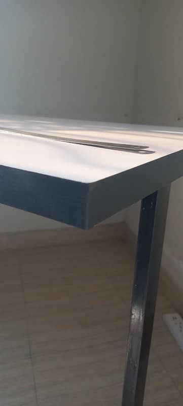 Modern Computer Table - Best Condition 5