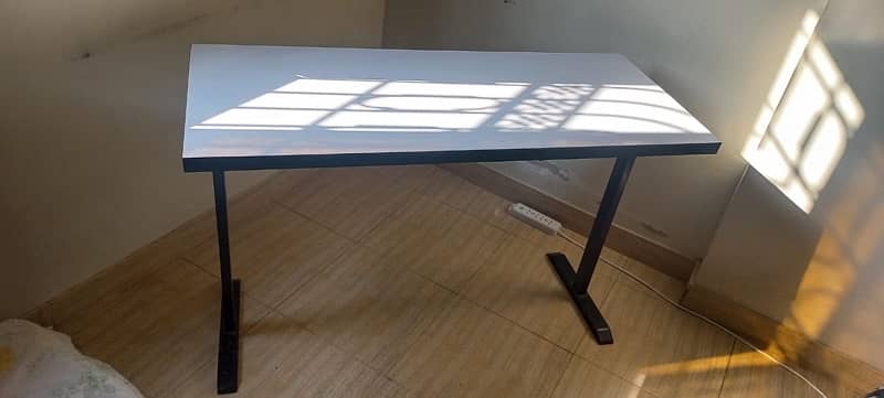 Modern Computer Table - Best Condition 12