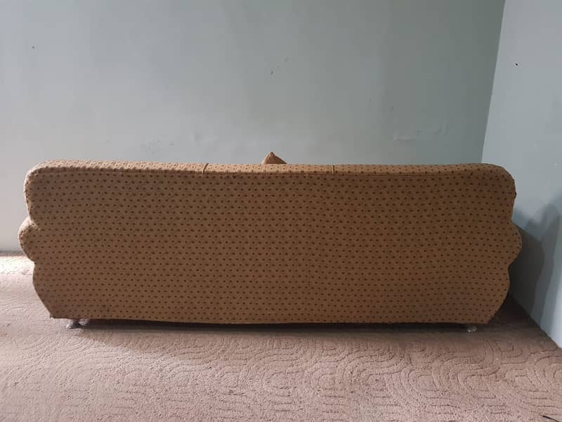 3 seater sofa unused 2