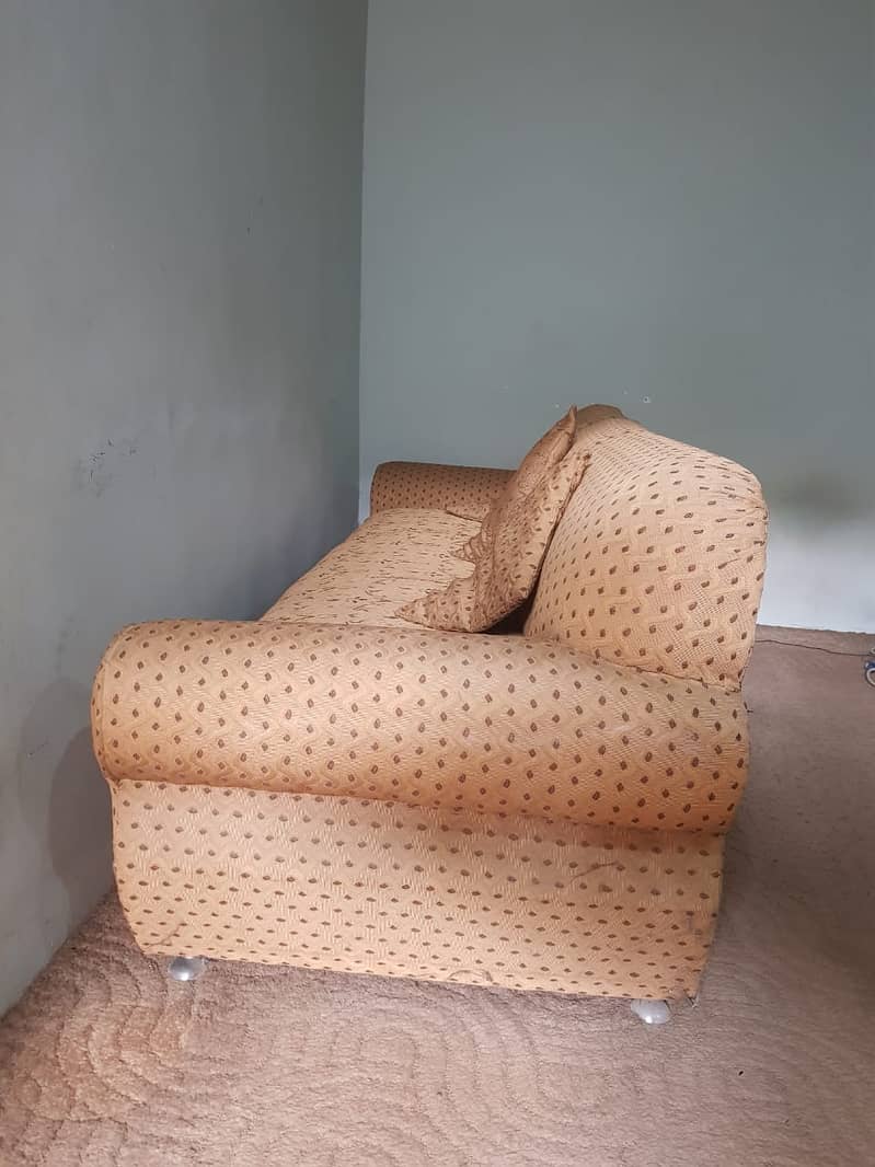 3 seater sofa unused 3