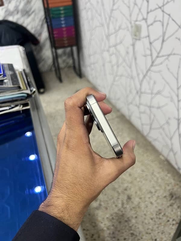 Iphone 15 Pro Max Jv Natural Titanium 0