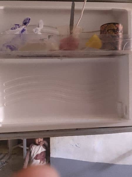 Dawlance fridge in working condition 5