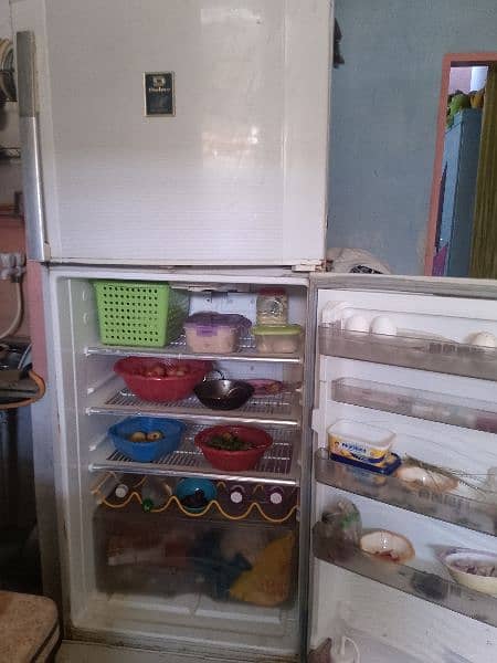 Dawlance fridge in working condition 8