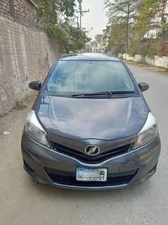 Toyota Vitz 2012