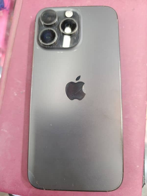 iPhone 15 pro max f/ unlock 4