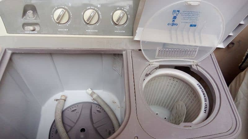 super Asia SA 242 washing machine and dryer 0