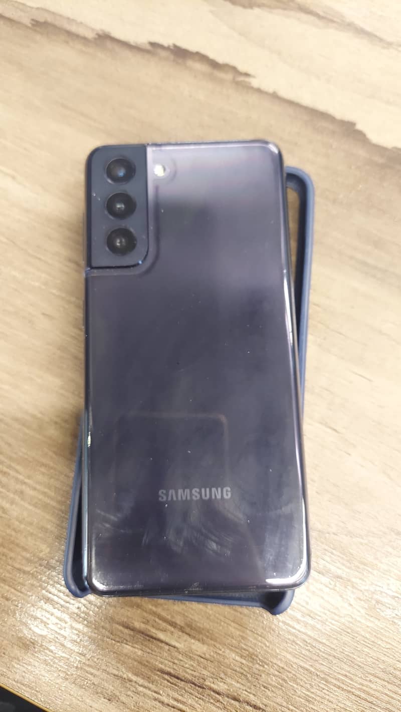 Samsung Mobile S21 8