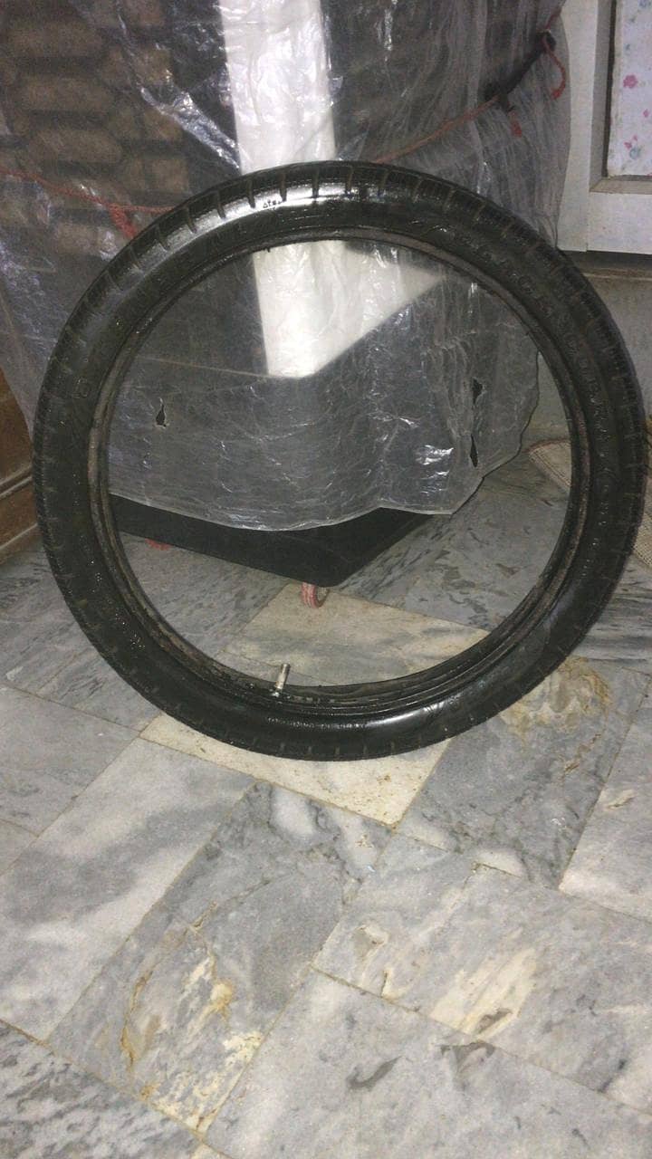 CD70 Tyre and tube 0