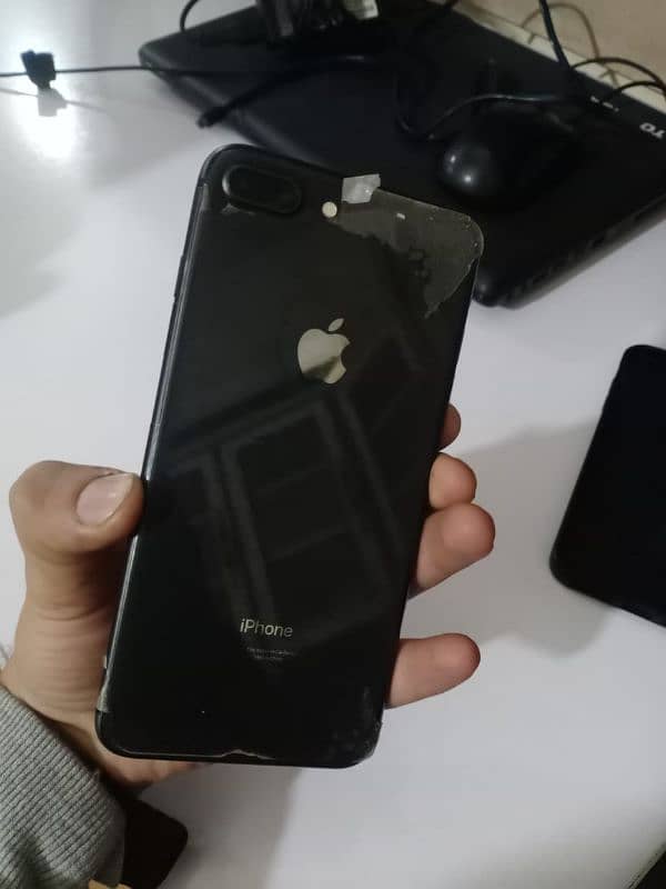 Iphone 8plus Memory 64GB 4