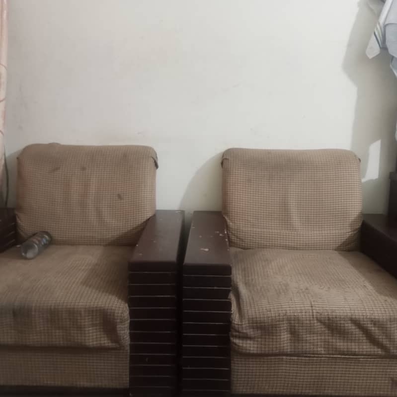 5 seater sofa 0