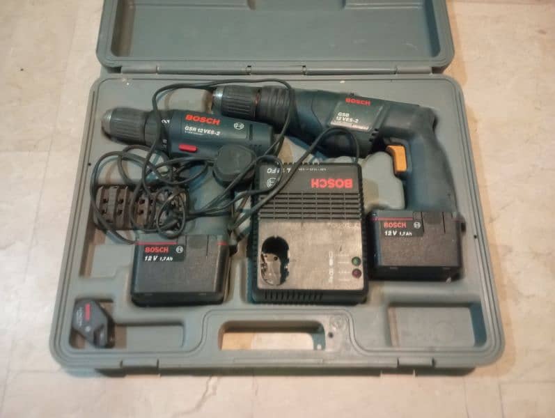 Bosch Drill Machine Set 1