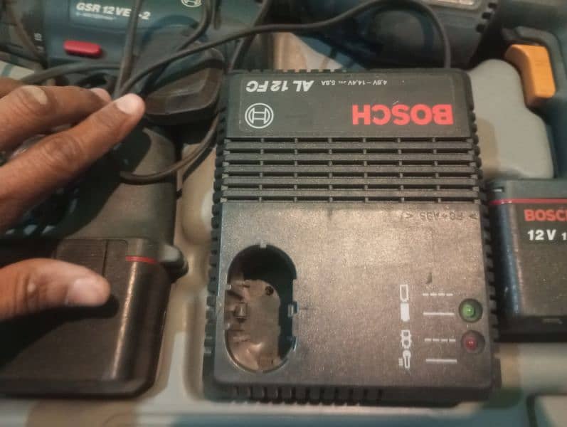 Bosch Drill Machine Set 5