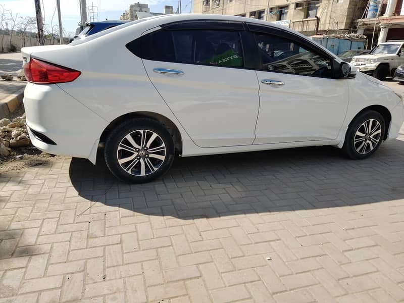 Honda city aspire top of the line for sell 03174709163 call on 11