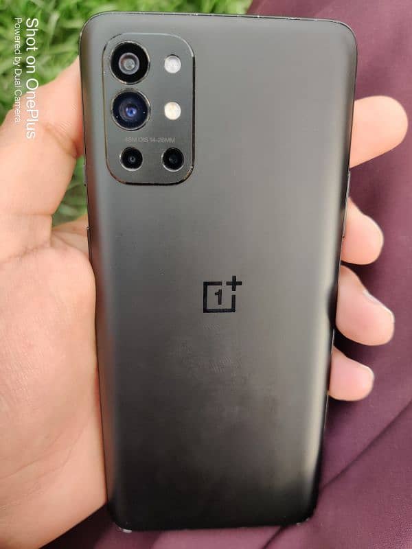 OnePlus 9r 12+12RAM /256 Memory 0