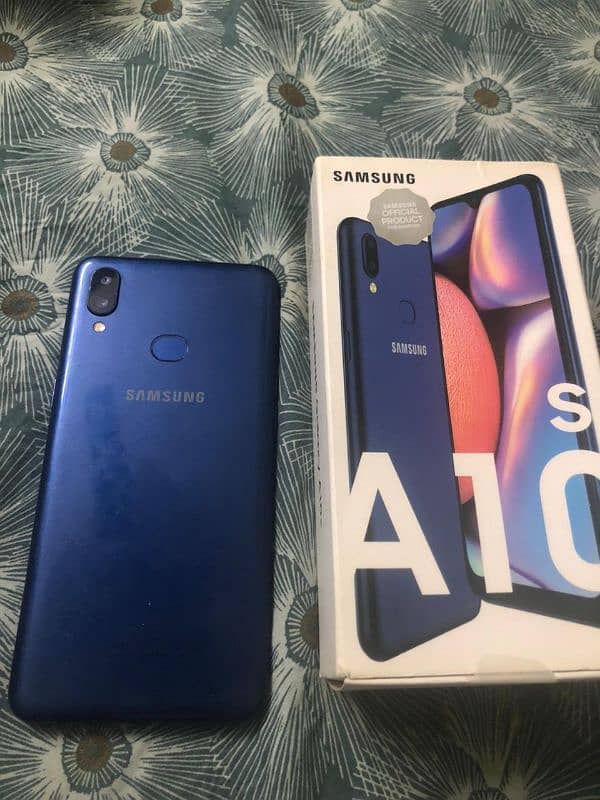 Samsung A10s infinity v display ,dual camera and finger print scan 1