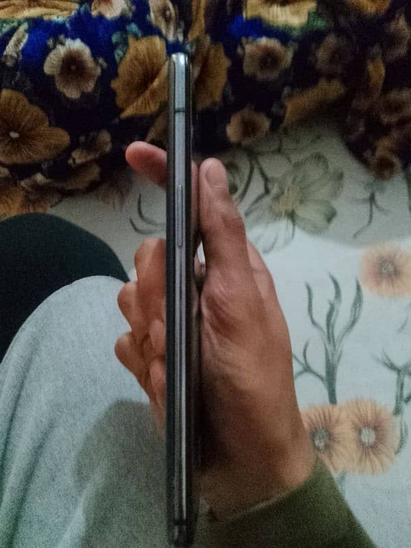 OnePlus 7T 8/128 10/10 condition. . . 2