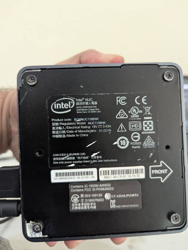 Intel NUC i5 7th Gen 16 GB Ram 256 GB SSD 4