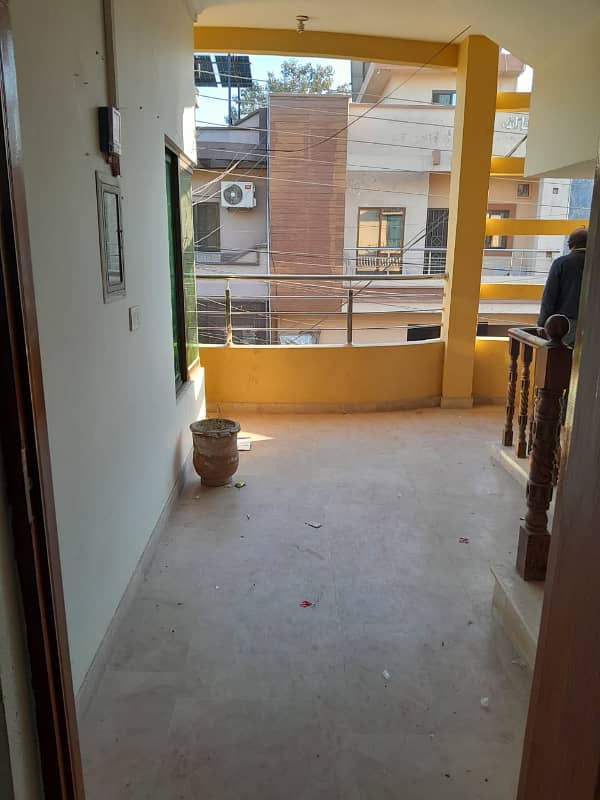 Upper Portion Available For Rent In Johar Town Block Q 2