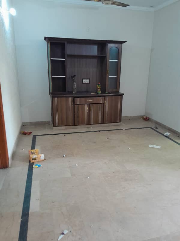 Upper Portion Available For Rent In Johar Town Block Q 5